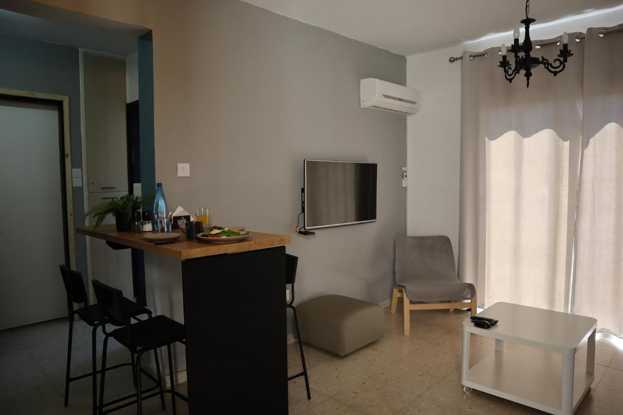 Margarita Gardens - Self Service Apartments 파포스 외부 사진