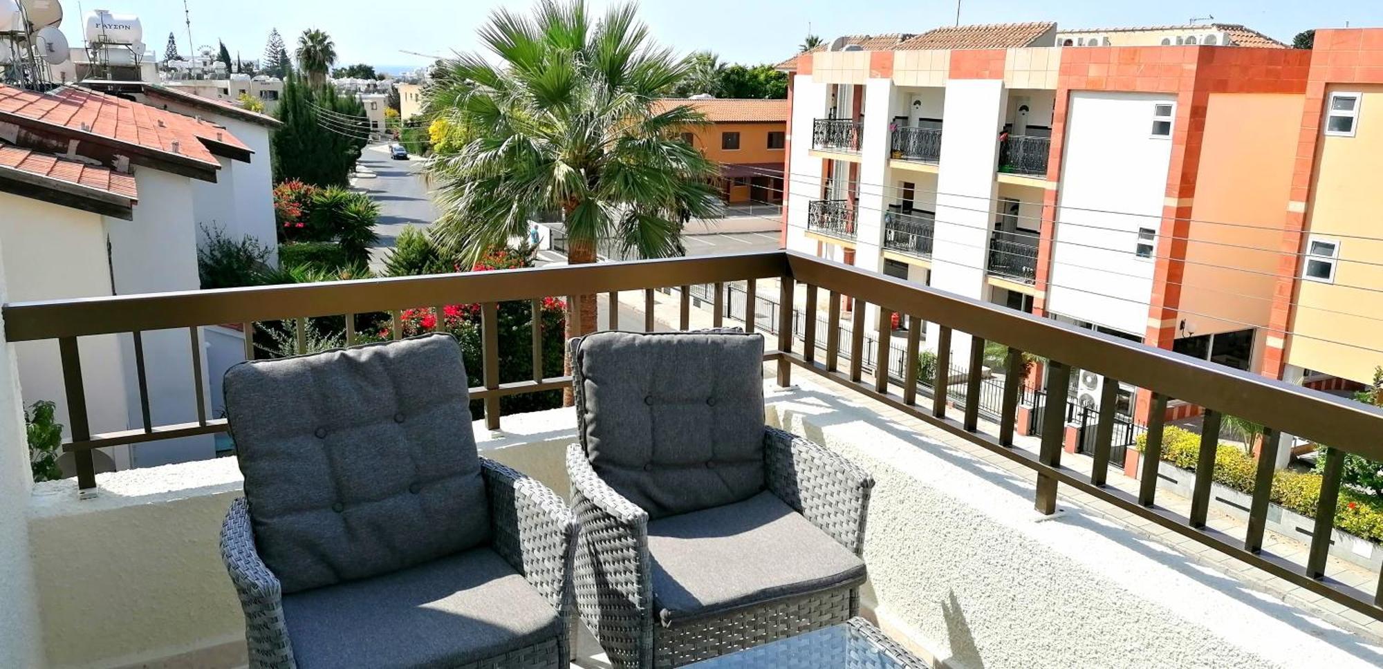 Margarita Gardens - Self Service Apartments 파포스 객실 사진